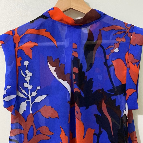 Vibrant Sheer Blouse - Picture 6 of 8